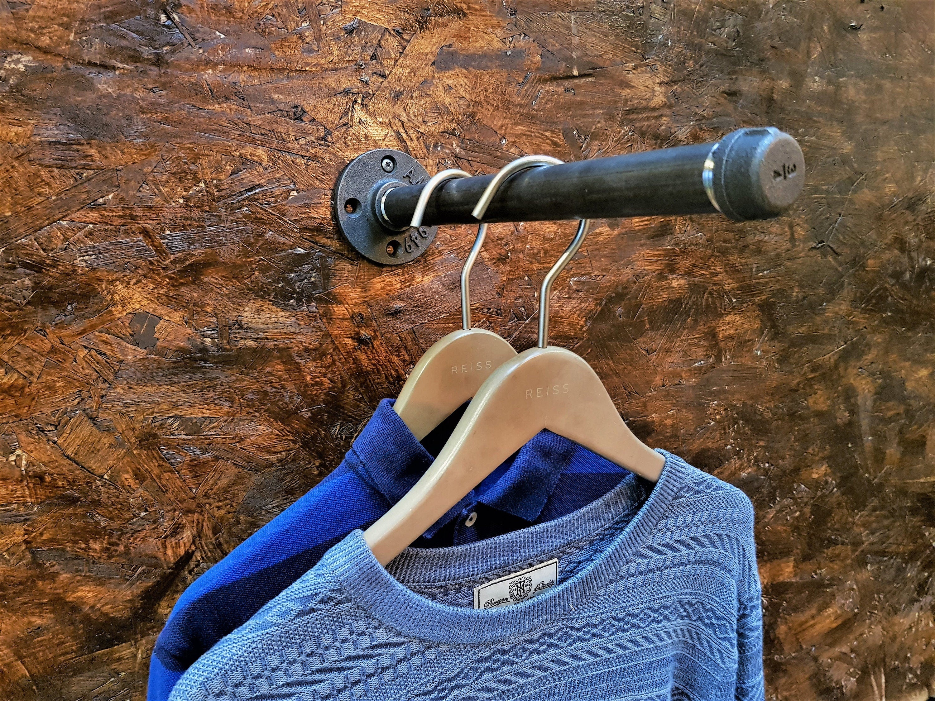 Flux Clothes Rail Wall Mounted