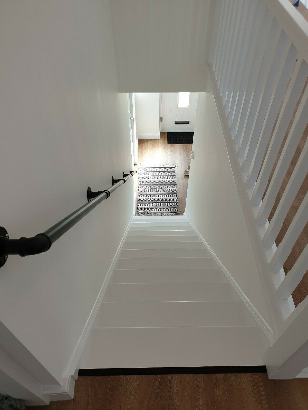 Pen Custom-Made Industrial Pipe Stair Handrail