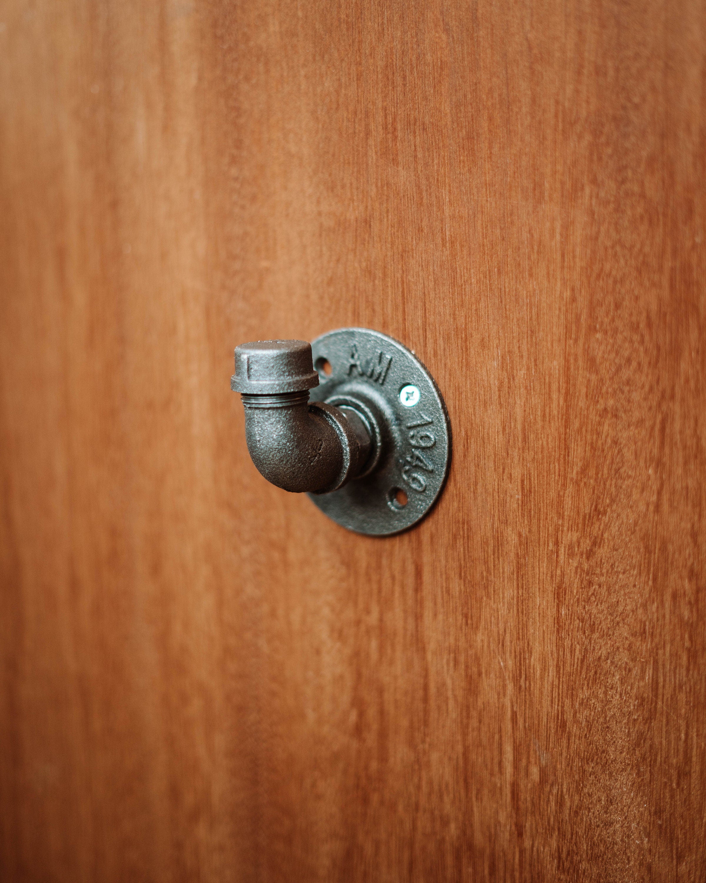 Sone Pipe Coat Hanger