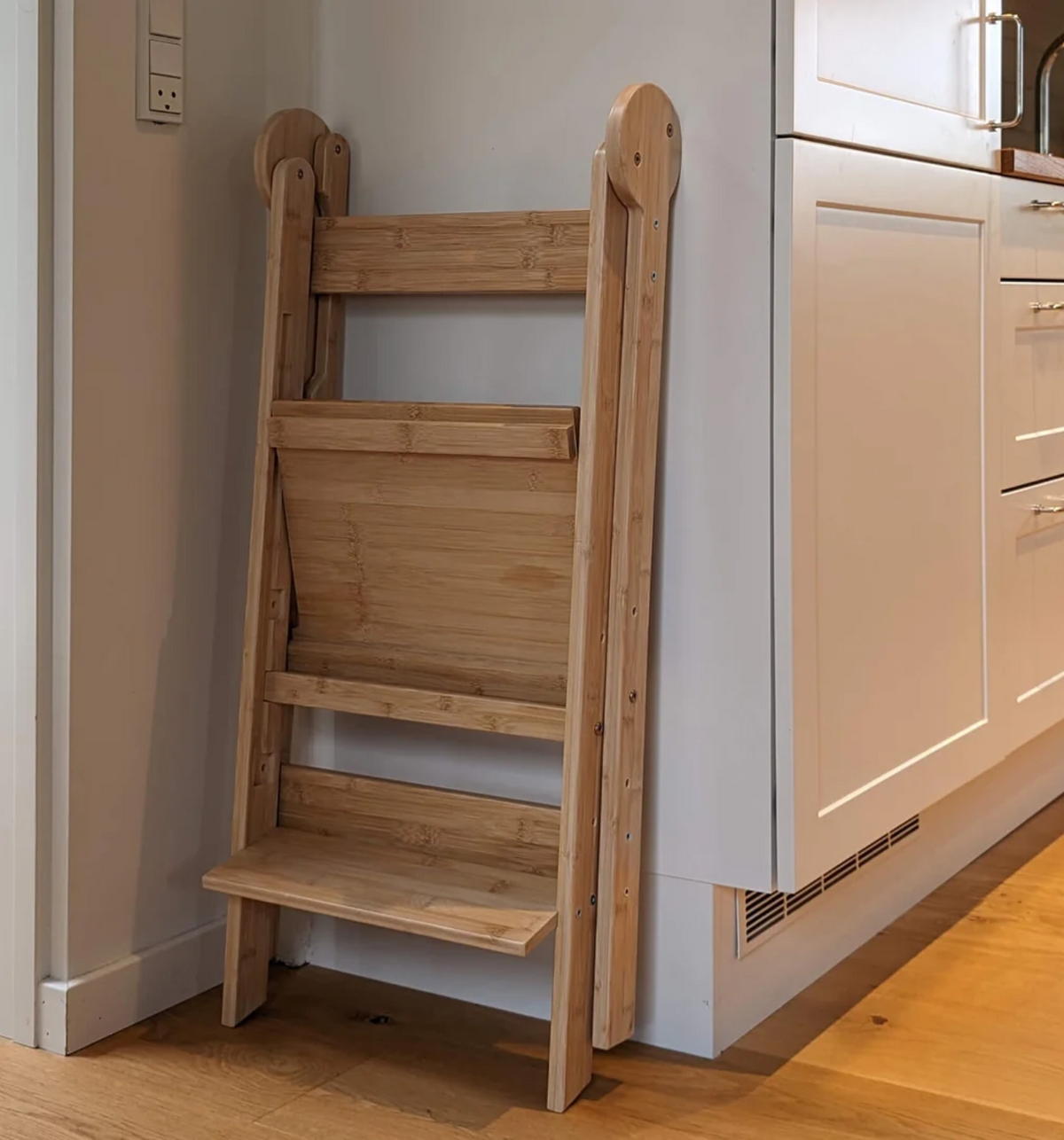 Montessori Toddler Kitchen Tower