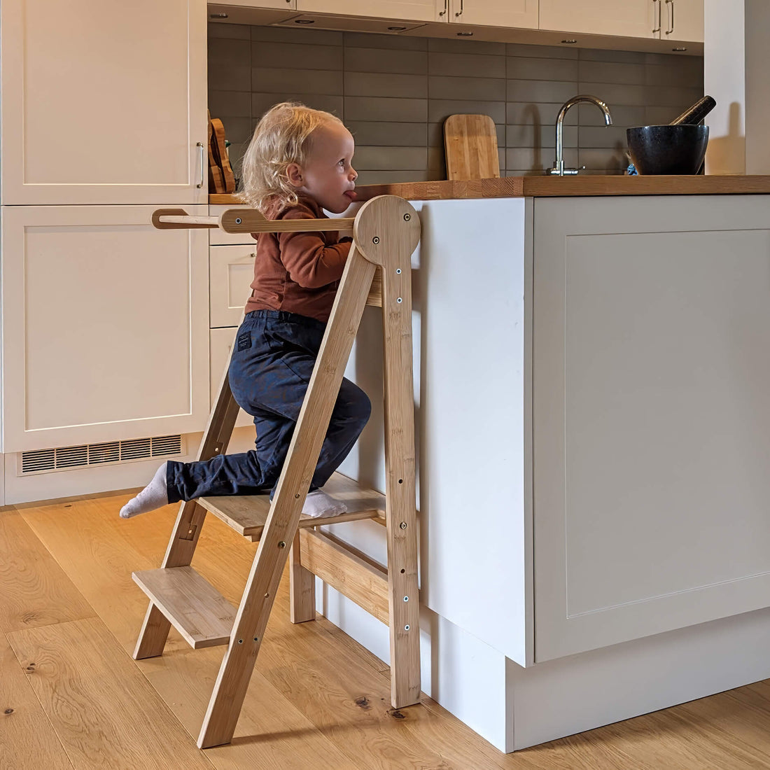 Montessori Toddler Kitchen Tower