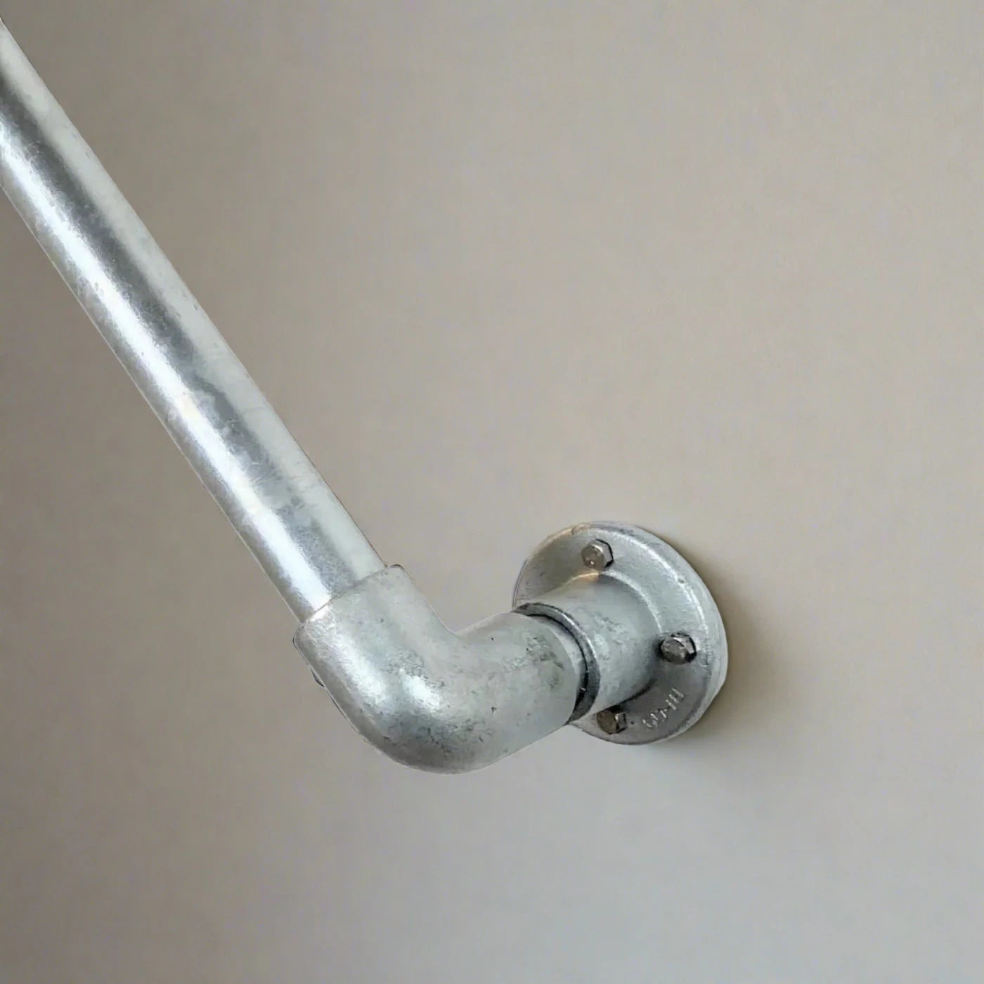 Galvanised Outdoor Custom-Made Industrial Pipe Stair Handrail