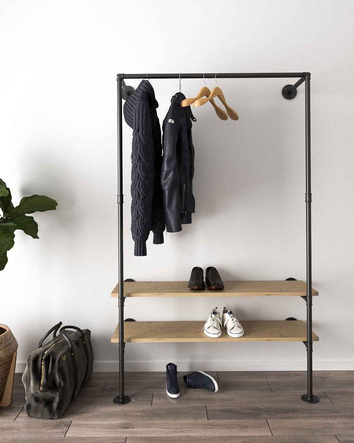 Sonas Say Hello to a Tidy Closet Clothing Rail