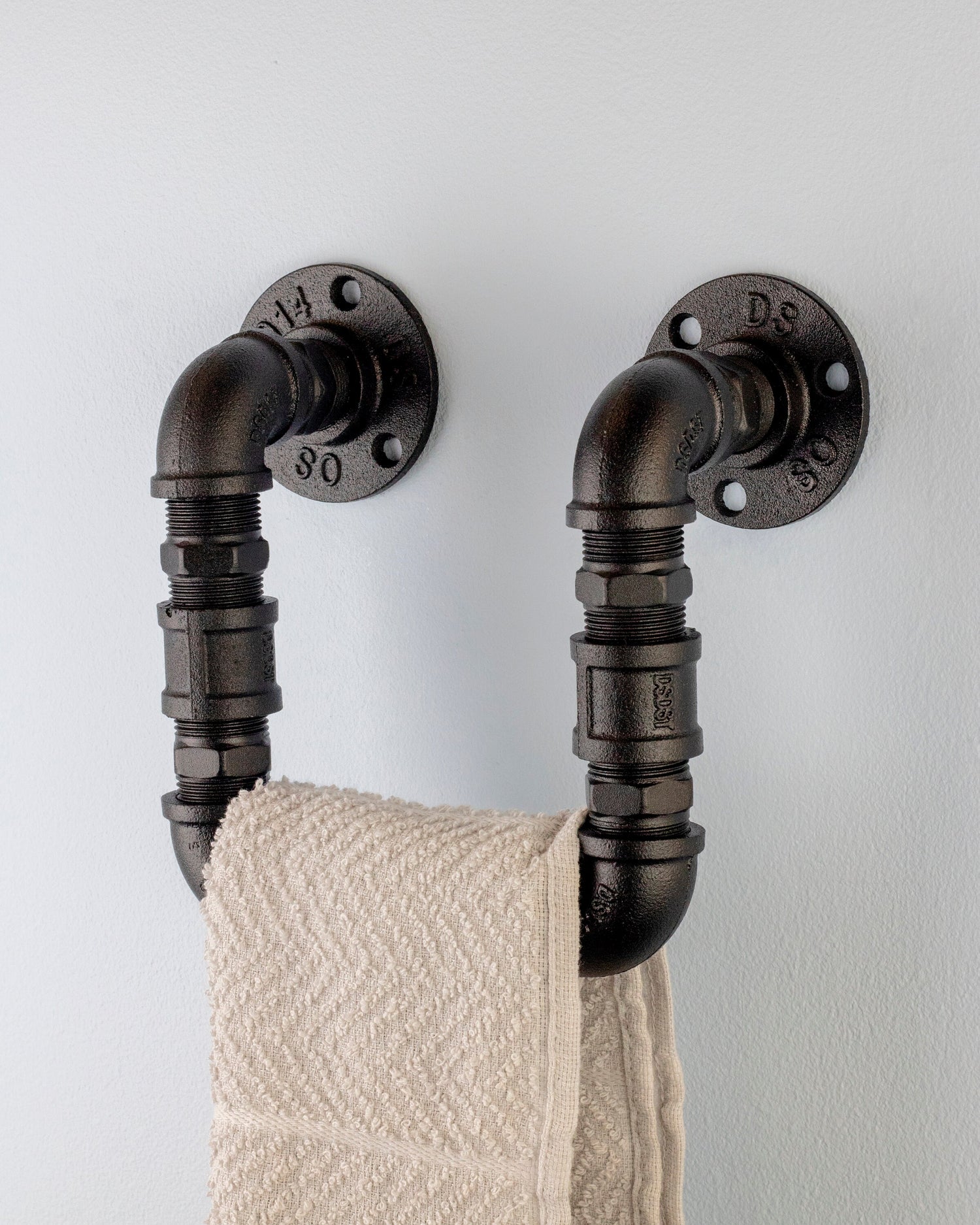 Wall Mounted Towel Holder Rack - Versatile Solution for Bathroom &amp; Kitchen